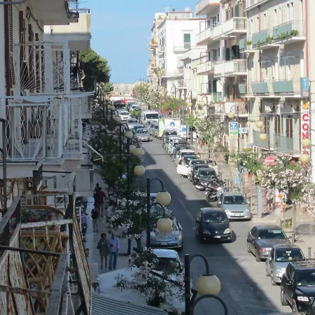 Le Calle A Sul Gargano Lägenhet *